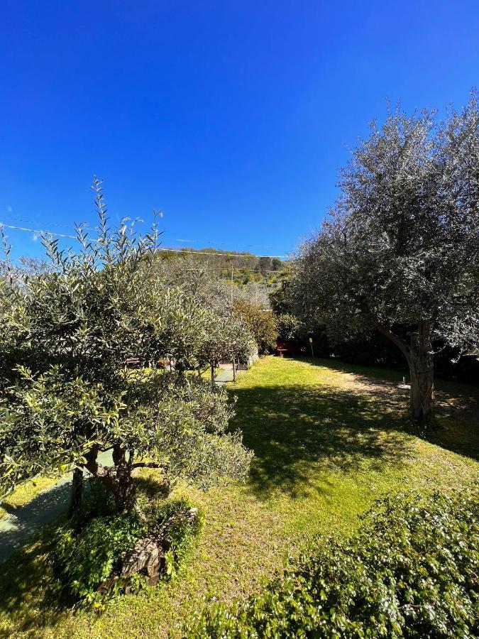 Villa Agriturismo Le Grottelle SantʼAgata sui Due Golfi Exterior foto